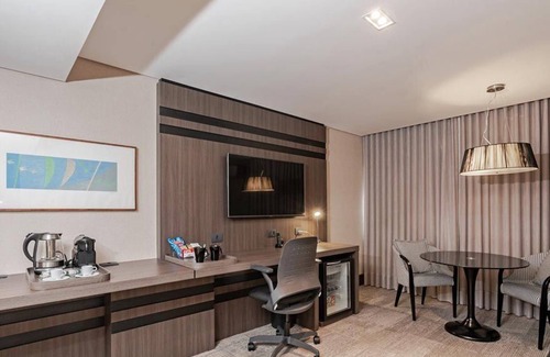 Matriz Apartment | Discover Edifício Praça Osório: Family-Friendly Stay