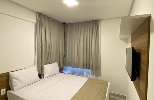 Ponta Verde Apartment | Explore Edifício Promenade II: Family-Friendly with Pool