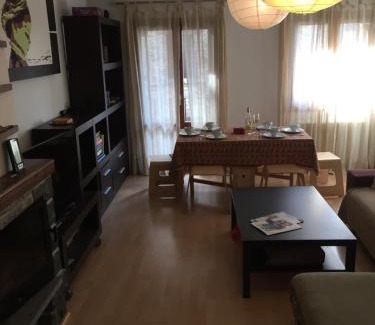 El Pueyo de Jaca Apartment | Pet-Friendly Stay at Edif. La Corona with Hot Tub Access