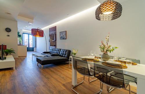 Valladolid City Centre Apartment | Exceptional Plaza Mayor Apartamentos 13 - Pet Friendly Stay