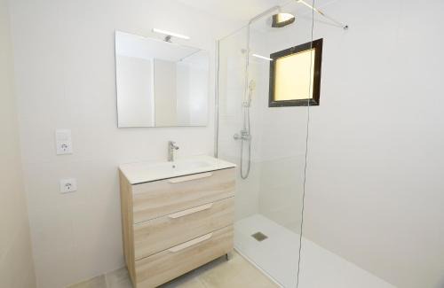 Calpe City Center Apartment | Beachfront Edificio Caribe Playa: Guest Rated 10/10