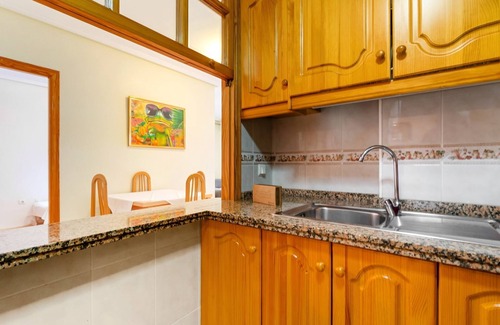 El Moncayo Apartment | Oceanfront Edificio Las Americas with Spa & Ocean Views