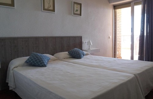 Oropesa del Mar Apartment | Oceanfront Escape at Edificio Las Rocas - 4-Star Retreat