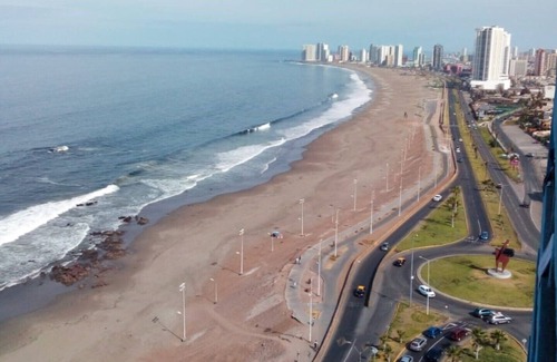 Iquique Apartment | Discover Edificio Los Delfines: Cozy 2-Bedroom Retreat