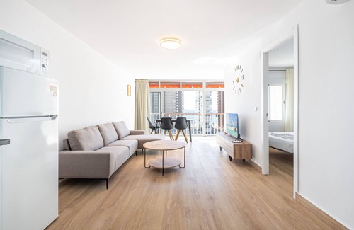 Benidorm Apartment | Relaxing Oceanfront Edimar 7-6 Apartment by Levante Beach