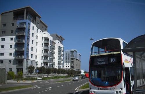 Newhaven Apartment | Elegant Edinburgh Waterfront Apartments with Family-Friendly Amenities
