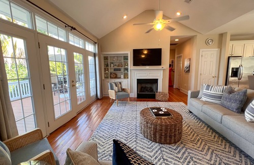 Ocean Ridge House | Edisto Beach House with Golf Cart & Pool, Rated 10/10!