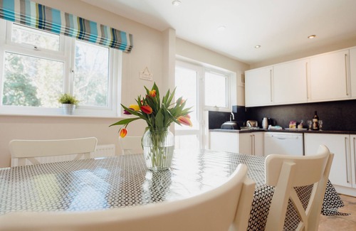 Saundersfoot House | Edith Cottage: Oceanfront Retreat in Saundersfoot