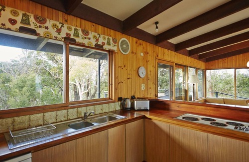 Fairhaven House | Edith's House: Ocean Views & Separate Teen Retreat