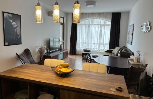 Aheloy Apartment | Edmond Apartment: Oceanfront Retreat with Free Highspeed Wi-Fi