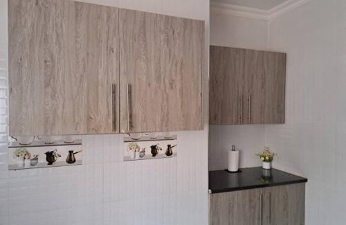 Lusaka Apartment | Budget-Friendly Edmut Apartments - Rated 8.8/10 & Child Safe