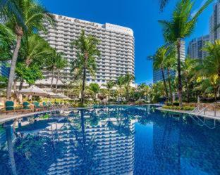Wack-Wack Greenhills Hotel | Elegant Edsa Shangri-La, Manila with Pool & Breakfast
