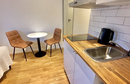 Edsberg Apartment | Discover Hotell Seglet: Pet-Friendly with Oceanfront Views
