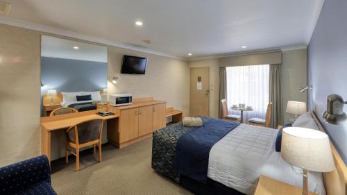 South Tamworth Hotel | Relax at Edward Parry Motel and Apartments - 4-Star Comfort