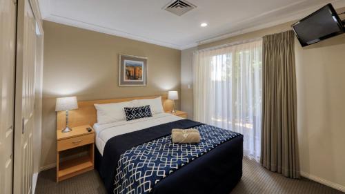 South Tamworth Hotel | Relax at Edward Parry Motel and Apartments - 4-Star Comfort