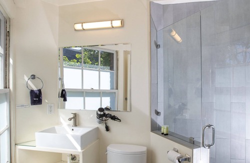 Civic Center Hotel | Edwardian Hotel: Family-Friendly with Spa and Breakfast