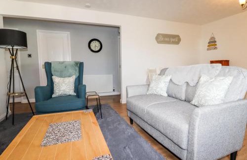 Portmellon Apartment | Experience EdyVean: A Top 4-Star Hotel with a 9/10 Rating