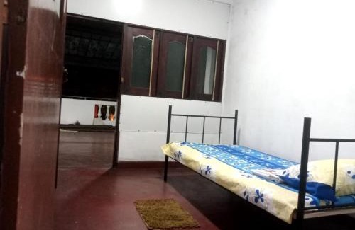 Seeduwa - Katunayake Hostel | EECS Transit - Urban Stay