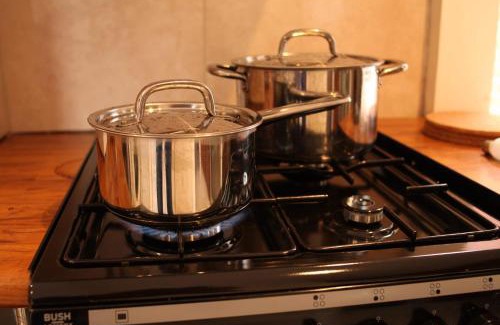 Dudley House | Family-Friendly Retreat at EEE Home Away From Home Dudley