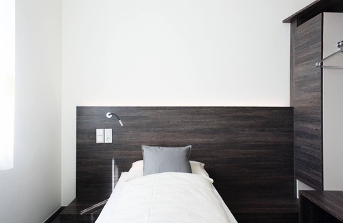 Traun Hotel | Welcoming eee Hotel TRAUN: Family-Friendly & Accessible Stay
