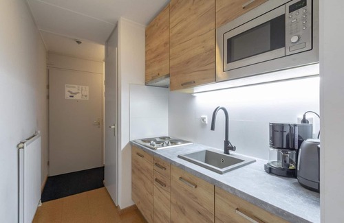 Julianadorp aan zee Apartment | Charming Apartment Steps from Julianadorp Beach - 10/10 Rating