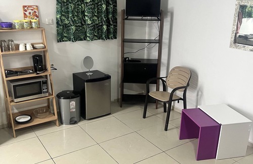 Noord Apartment | Perfect Studio with Pool - Guest Rated 10/10