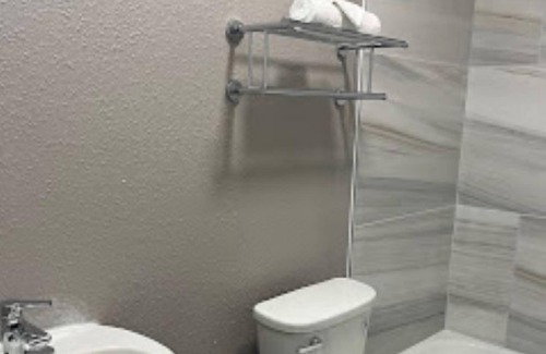 Cartersville Hotel | Discover Efficiency Lodge in Cartersville with Breakfast