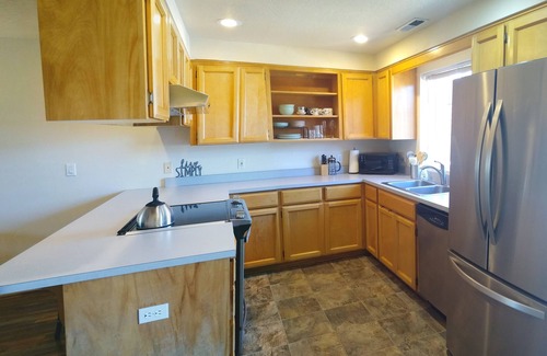 Medford Cottage | Immaculate Pet-Friendly Cottage with 2 Beds & Exceptional Rating