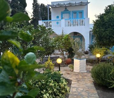 Alinda Apartment | Oceanfront EFFIE'S STUDIOS - Guest Rated 9.3/10