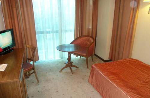 Stara Zagora House | Discover Hotel Efir: 4-Star Comfort with Hot Tub & Breakfast