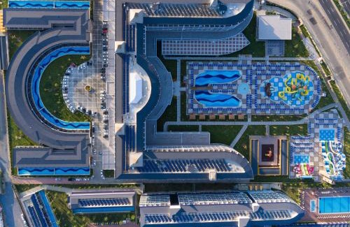 Turkler Hotel | Discover Eftalia Ocean: 5-Star Pool & Beach Getaway