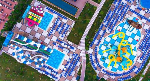 Turkler Hotel | Discover Eftalia Ocean: 5-Star Pool & Beach Getaway