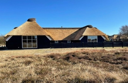Blavand Strand House | Oceanfront Retreat "Ege" - Steps from the Sea and Spa
