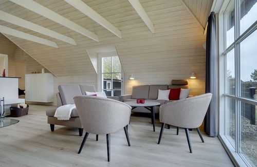 Blavand Strand House | Oceanfront Retreat "Ege" - Steps from the Sea and Spa