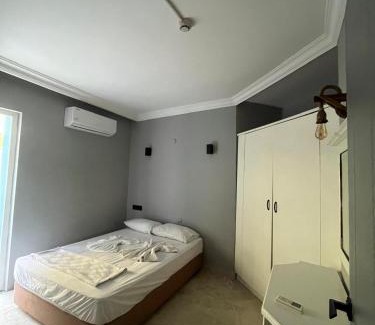 Icmeler Apartment | Pet-Friendly EGE APART HOTEL with Pool & Breakfast