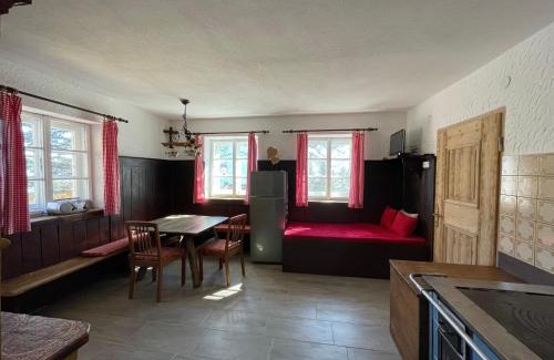 Thurn Apartment | Discover Egger's Sonnenhof Thurn - Family & Pet Friendly Stay