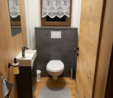 Huben Apartment | Welcoming Egon’s Appartement: Child-Friendly Retreat