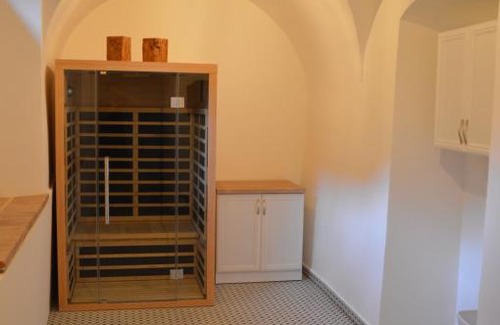 Loket Apartment | Top-Rated Egrensis Apartments: Family-Friendly Retreat