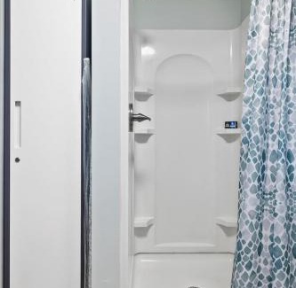Central Oakland Park House | Egrets Den - Cozy studio with centrally located in charming Oakland Park