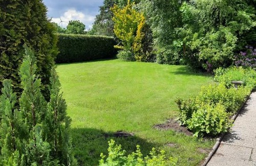 Roggenstede Villa | Relax at Heimathafen: 4-Star Retreat with Ocean Views