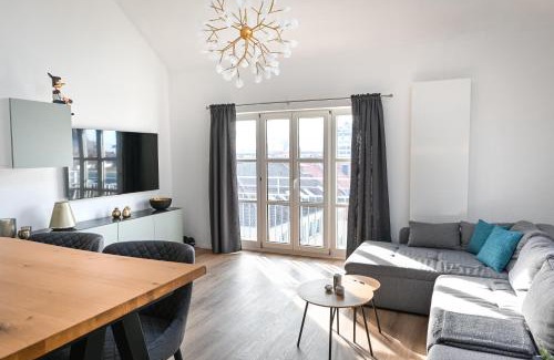 Mitte Apartment | Stunning Penthouse with City Views & 24/7 Self Check-In