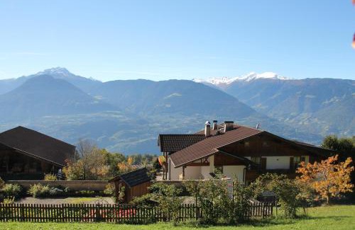 Verano Apartment | Discover Eichernhof Apartment Kirschblüte Getaway