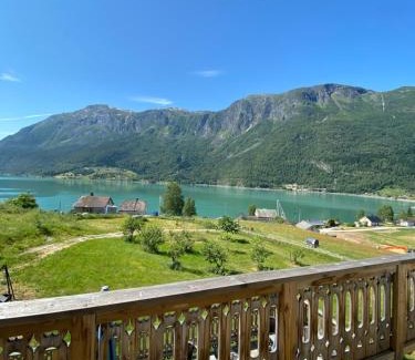 Skjolden House | Oceanfront Eide Gard: Family-Friendly with Breathtaking Views