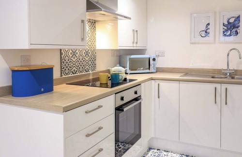 Cullen Cottage | Discover Eider Cottage: Pet-Friendly Oasis in Cullen
