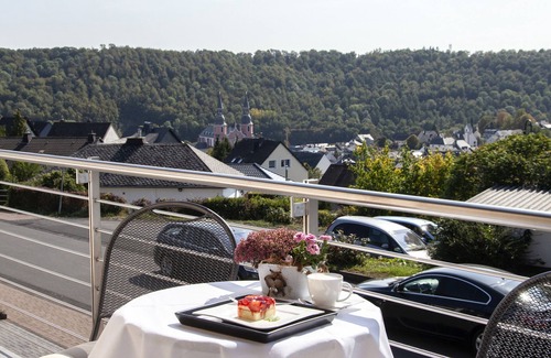 Pruem House | Cozy Eifel Apartments in Prüm with Pet-Friendly Amenities