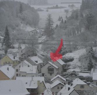 Eisenschmitt House | Discover Eifel Duitsland: Pet-Friendly Retreat with Ocean View