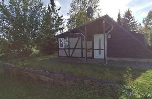 Ferienhausgebiet Hillenseifen House | Inviting Eifel Residence 2: Family-Friendly with Pool Access
