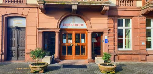Kyllburg Bed & Breakfast | Experience Comfort at Hotel Eifeler Hof Kyllburg