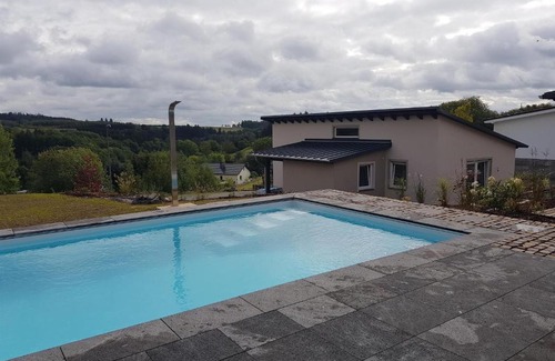 Hunerbach House | Unforgettable Stays at Eifelia Ferienhäuser with Pool & Hot Tub