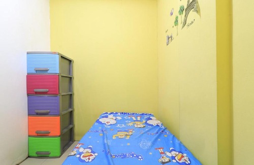 Gambir House | Elegant Eiffel Residence Batu Tulis 35A1 for Women